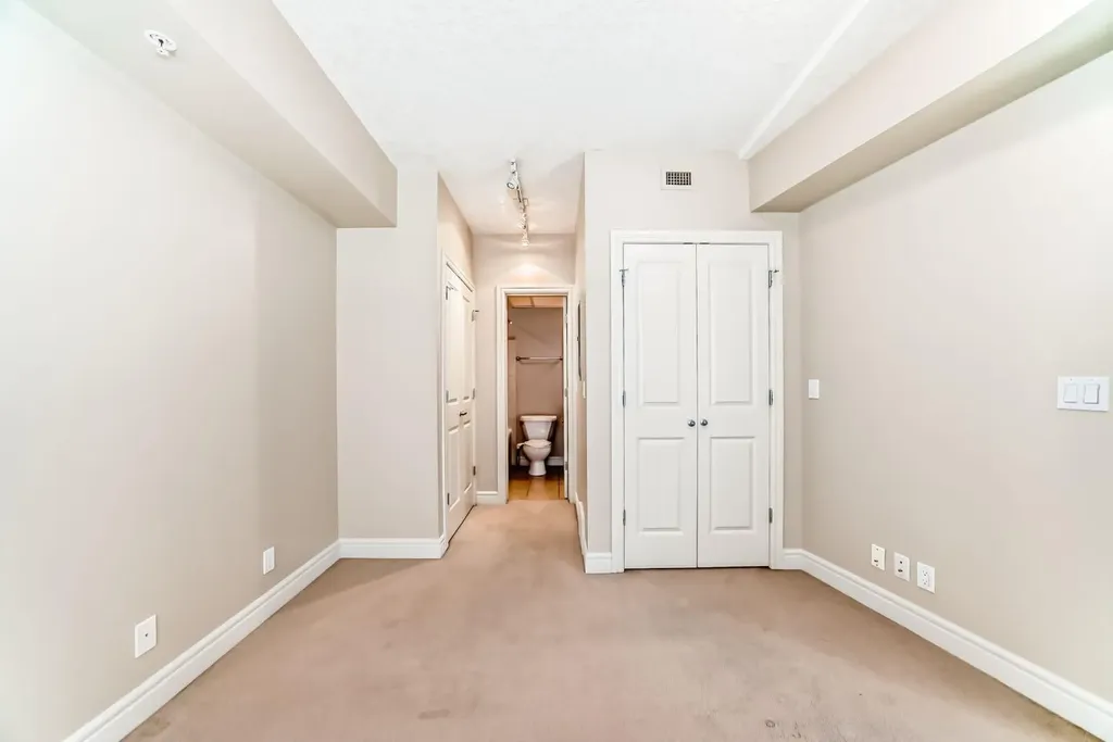920 5 Avenue SW Calgary AB T2P 5P6