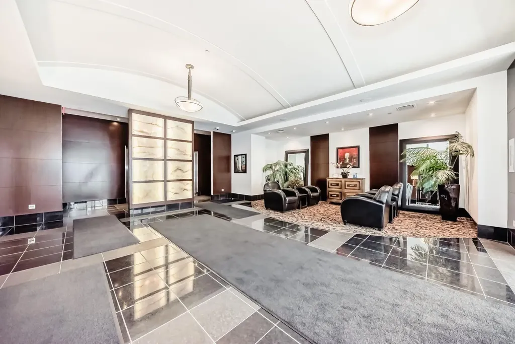 920 5 Avenue SW Calgary AB T2P 5P6