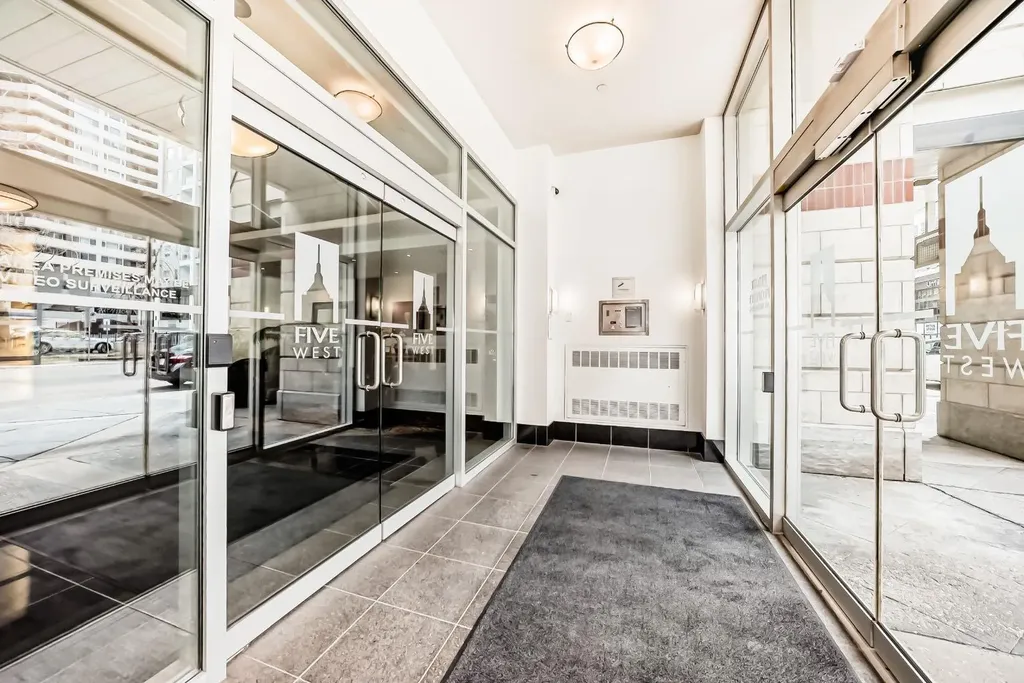 920 5 Avenue SW Calgary AB T2P 5P6