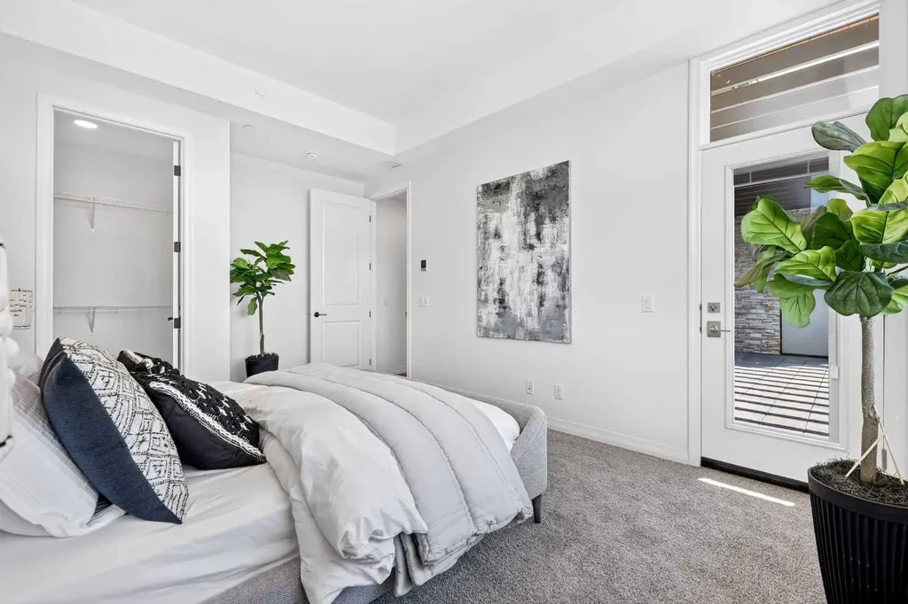 130 Marina Cove SE Calgary AB T3M 3P4