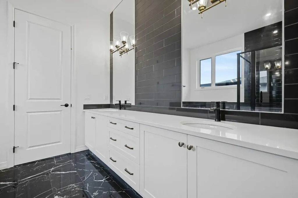 130 Marina Cove SE Calgary AB T3M 3P4