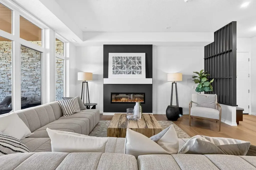 130 Marina Cove SE Calgary AB T3M 3P4