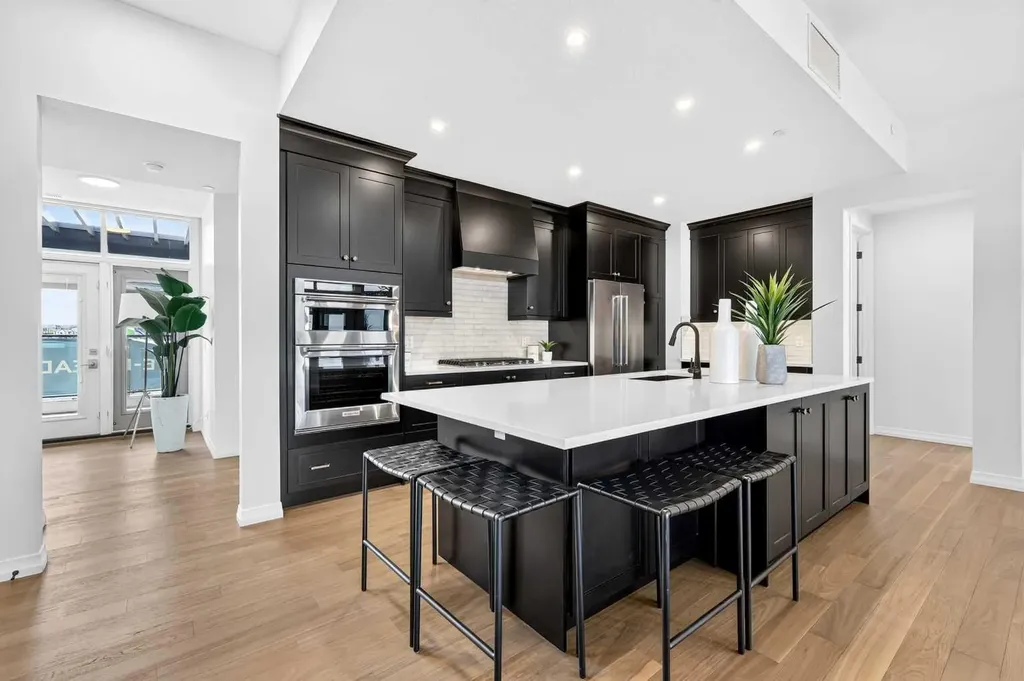 130 Marina Cove SE Calgary AB T3M 3P4