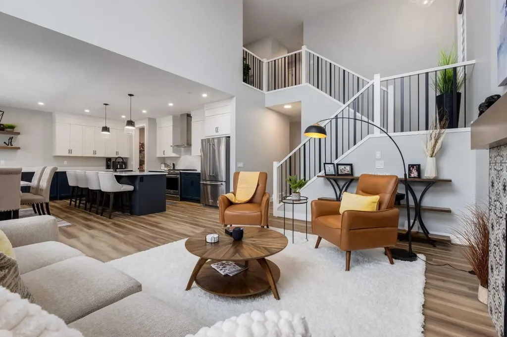 18 South Shore Bay Chestermere AB T1X 2R9