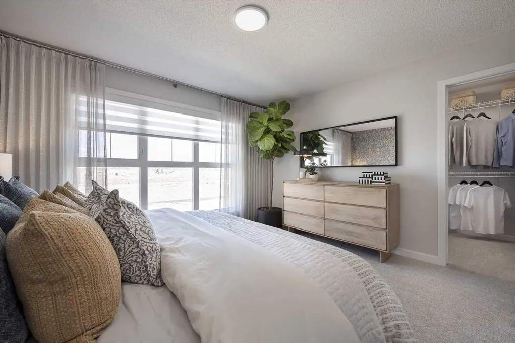 74 Magnolia Street SE Calgary AB T3M 3X8