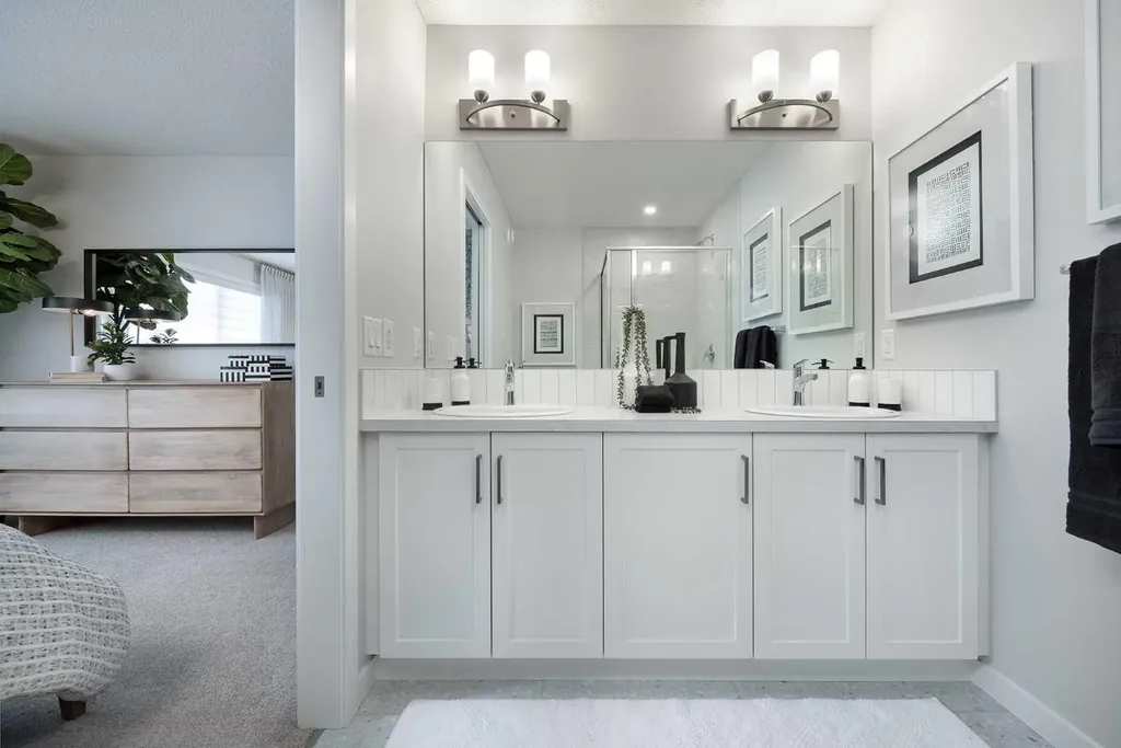 74 Magnolia Street SE Calgary AB T3M 3X8