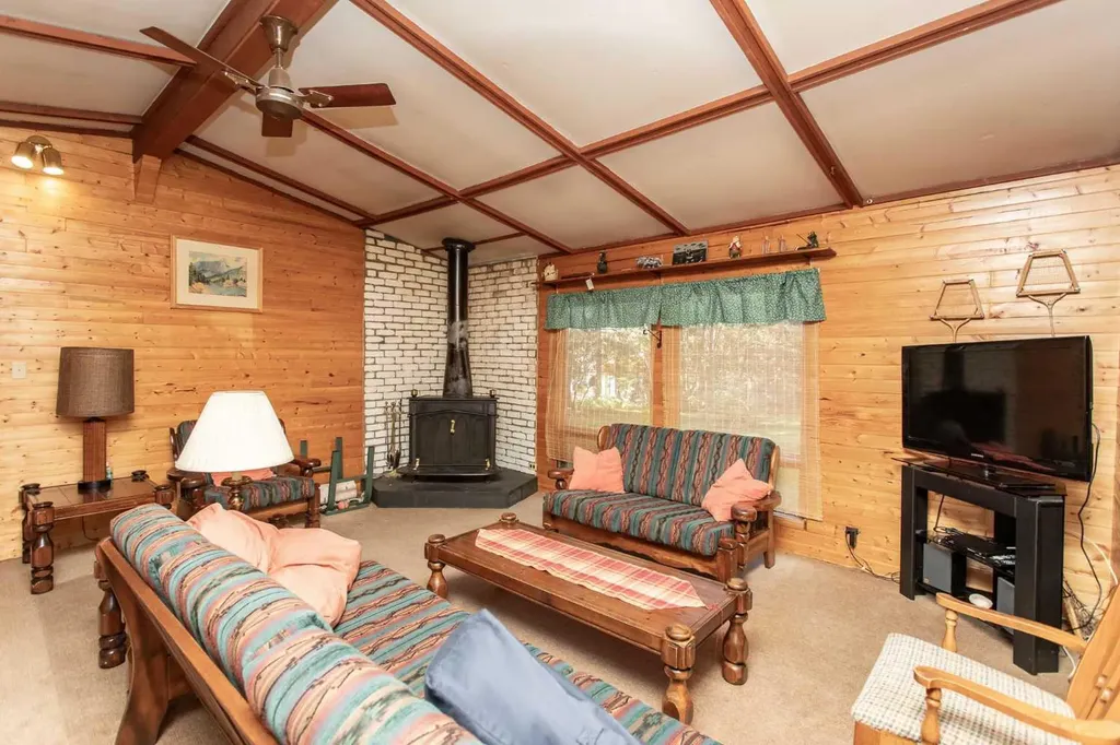 41124 Range Road 282 Range Gull Lake AB T4L 2N3