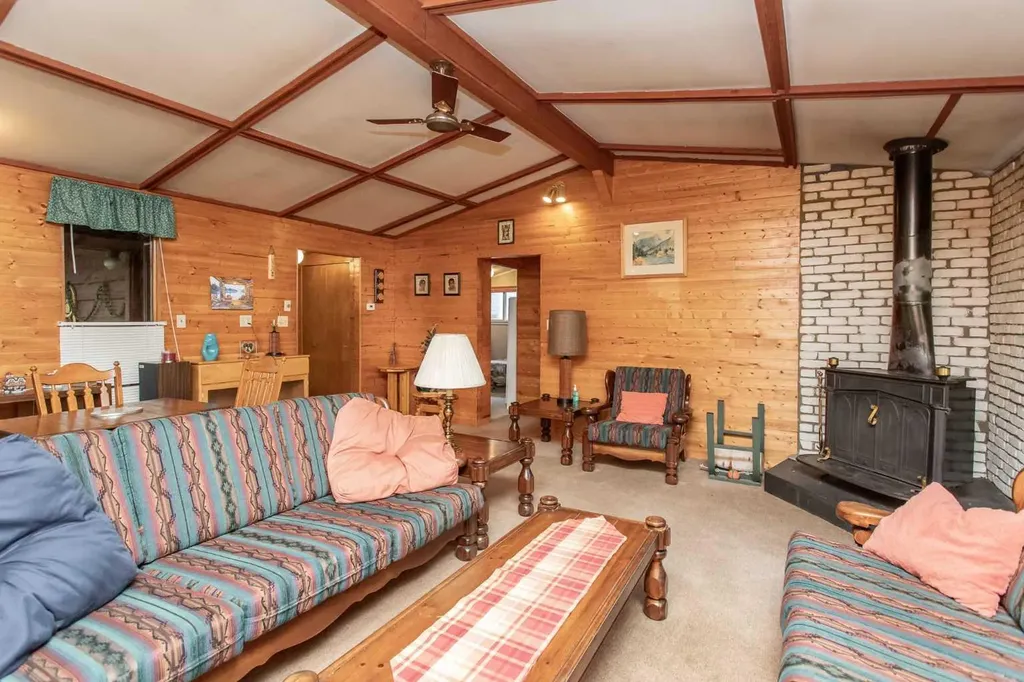 41124 Range Road 282 Range Gull Lake AB T4L 2N3