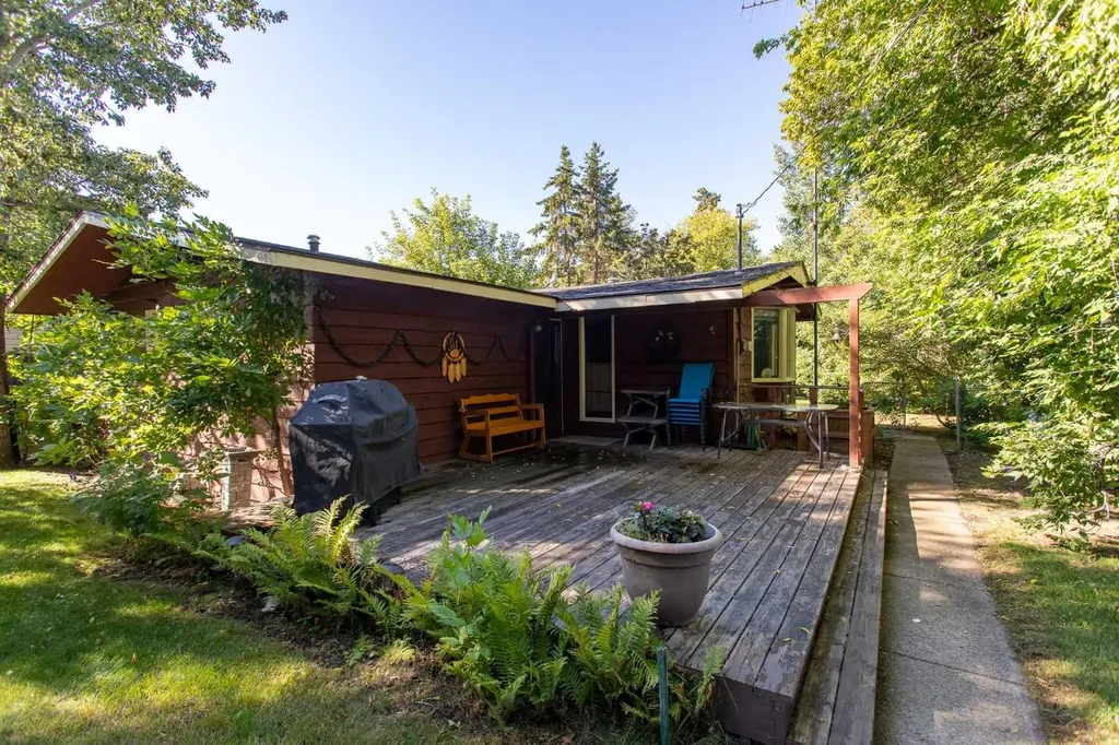 41124 Range Road 282 Range Gull Lake AB T4L 2N3