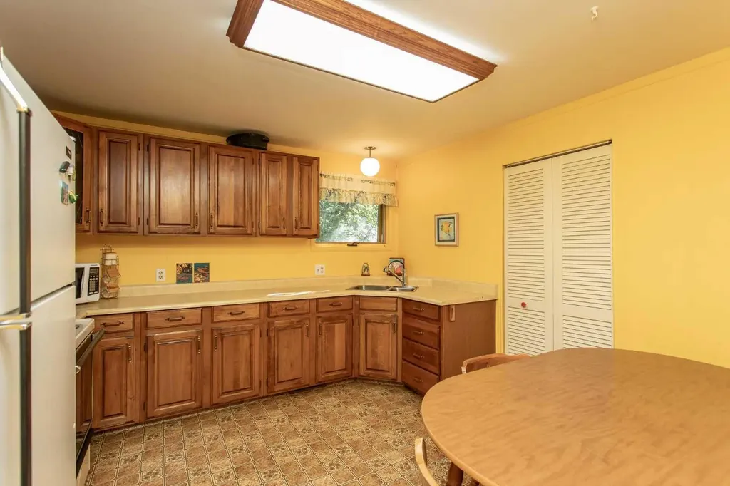 41124 Range Road 282 Range Gull Lake AB T4L 2N3