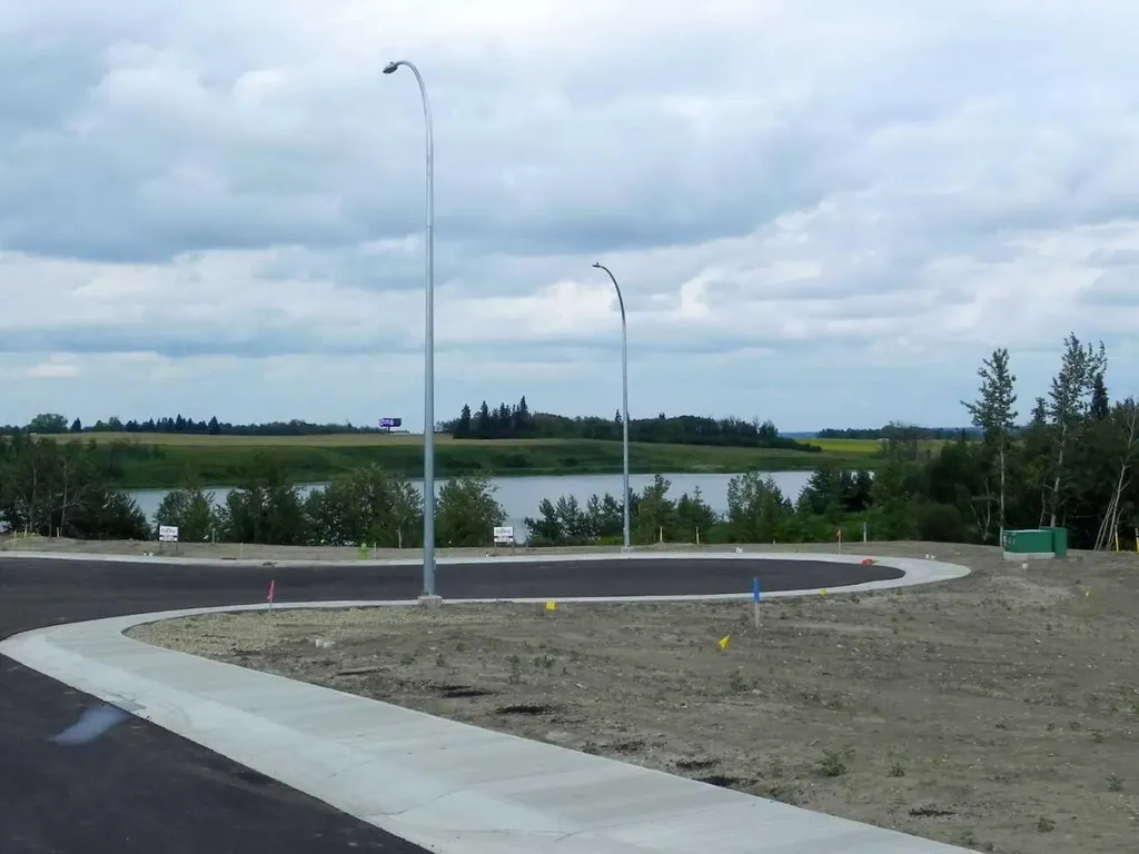 26 Henner's Place Lacombe AB T4L1Y9