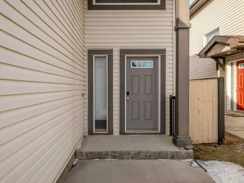 757 Silkstone Close W Lethbridge AB T1J 4B9