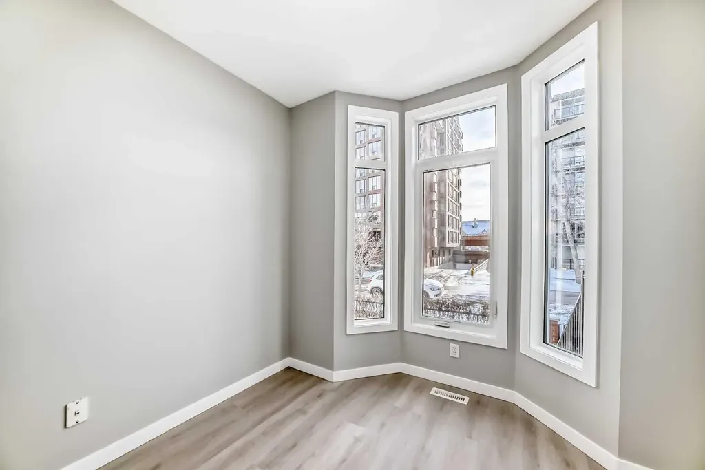 1014 14 Avenue SW Calgary AB T2R0P1