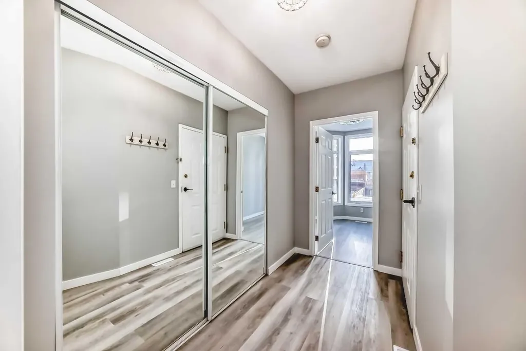 1014 14 Avenue SW Calgary AB T2R0P1