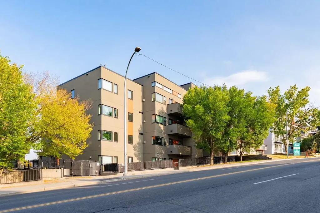 1828 14 Street SW Calgary AB T2T 3S9