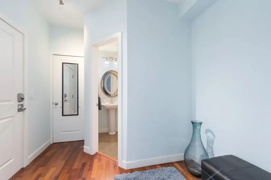 1828 14 Street SW Calgary AB T2T 3S9