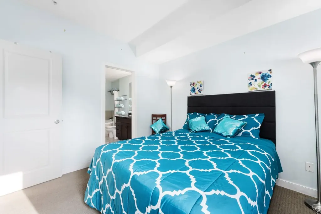 1828 14 Street SW Calgary AB T2T 3S9