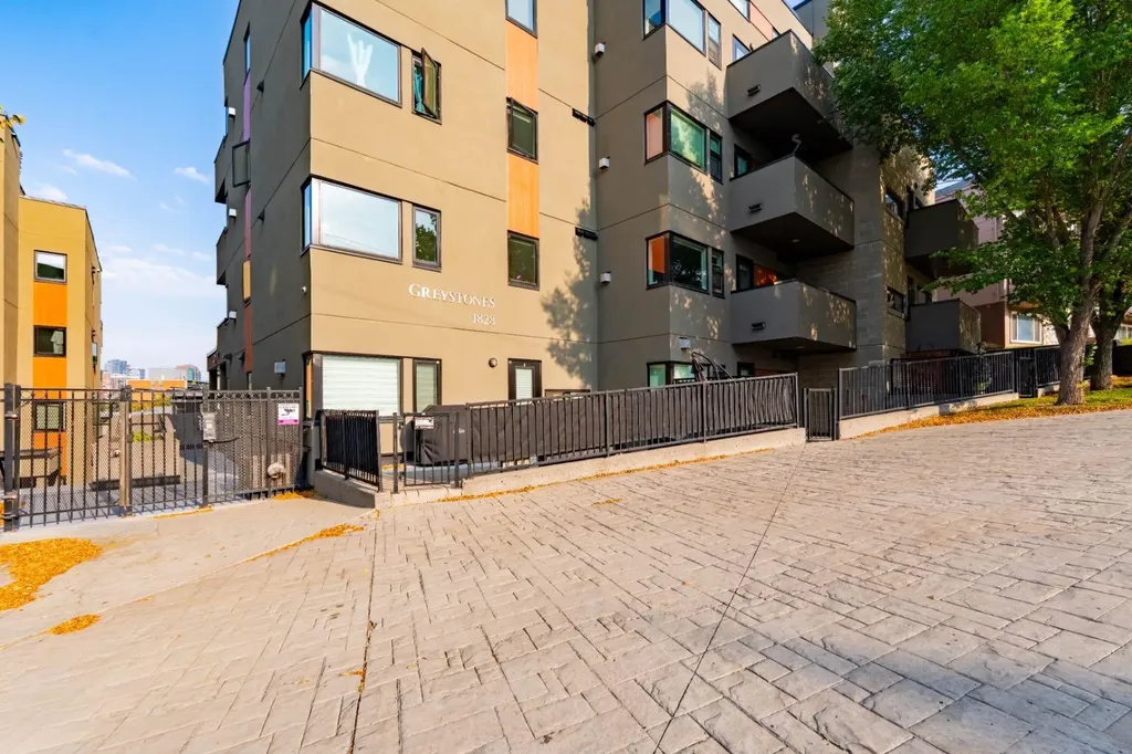 1828 14 Street SW Calgary AB T2T 3S9