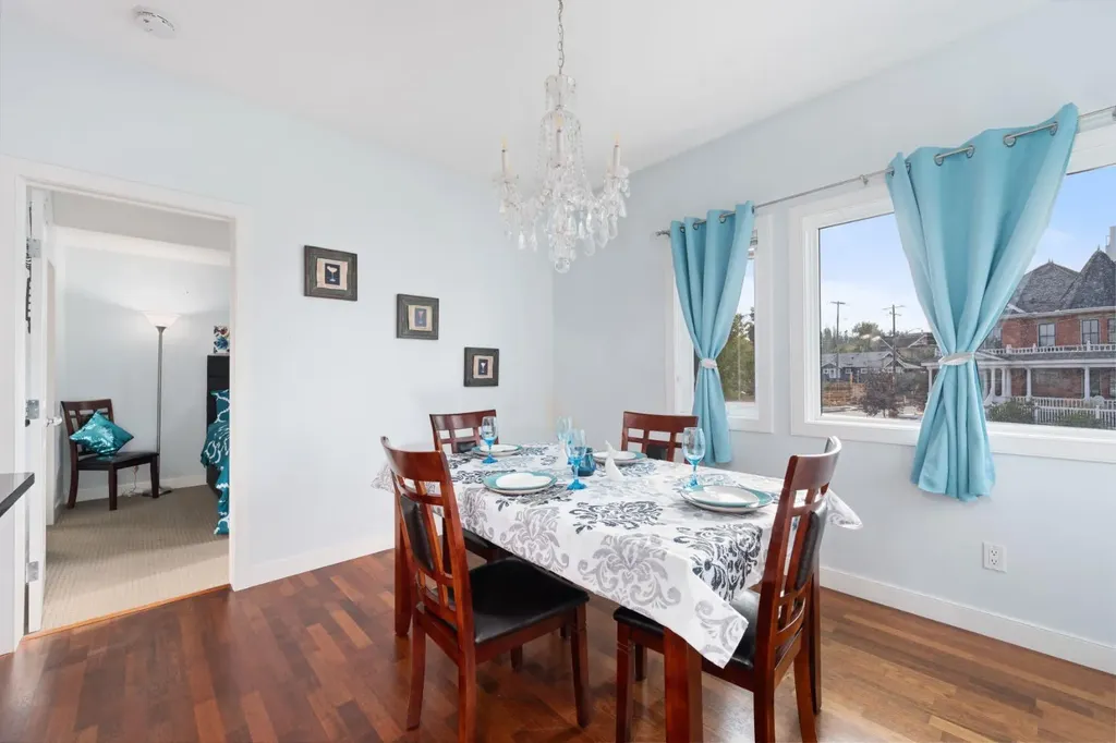 1828 14 Street SW Calgary AB T2T 3S9