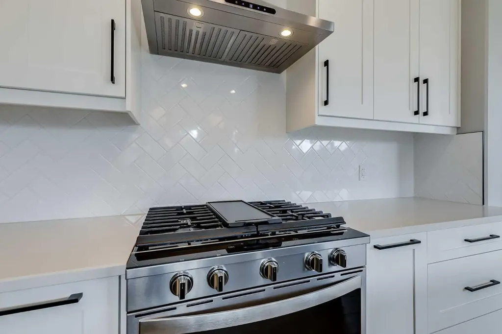 1209 Coopers Drive SW Airdrie AB T4B 3T6