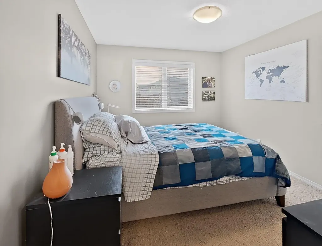 645 Silkstone Point W Lethbridge AB T1J 4C5