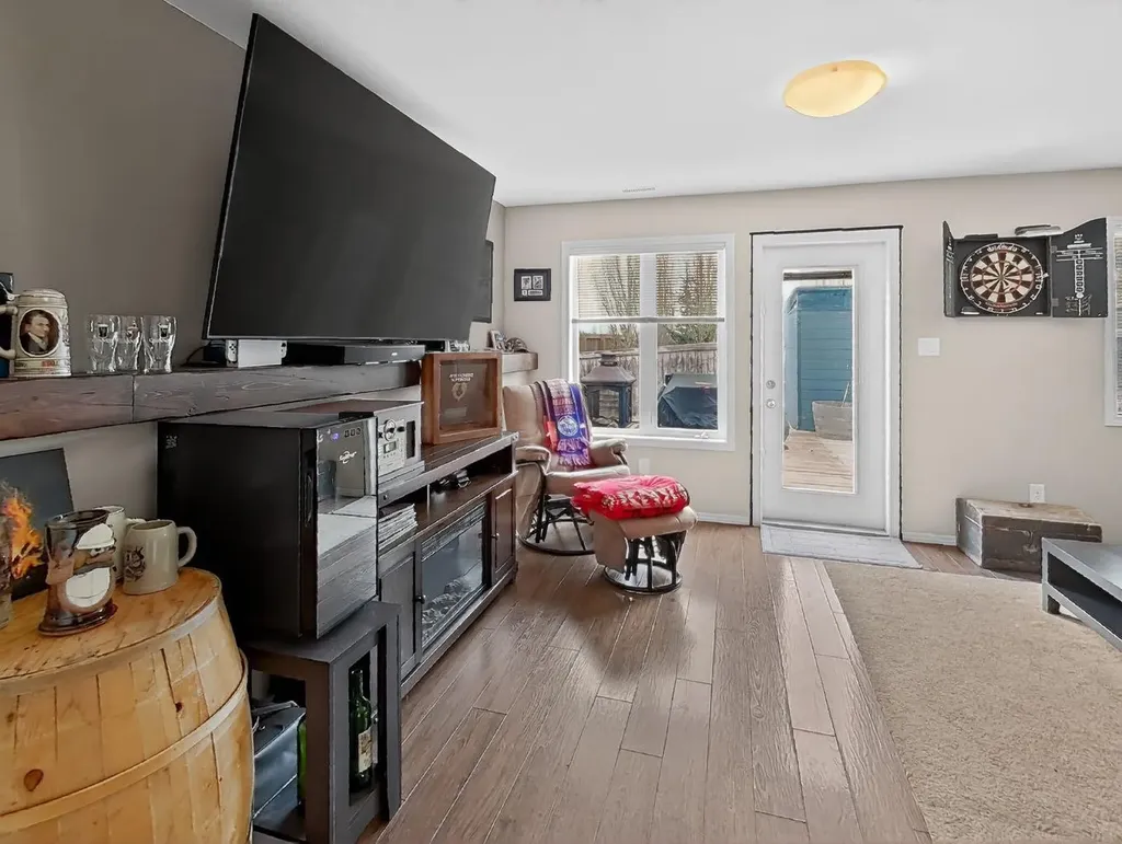 645 Silkstone Point W Lethbridge AB T1J 4C5