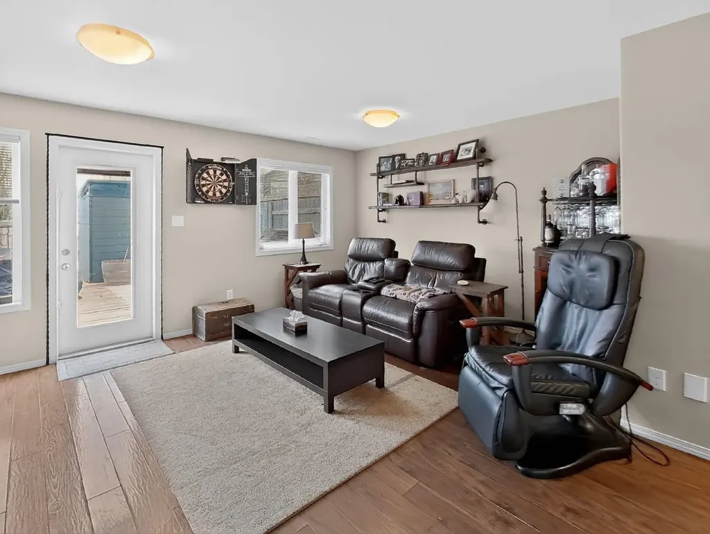 645 Silkstone Point W Lethbridge AB T1J 4C5