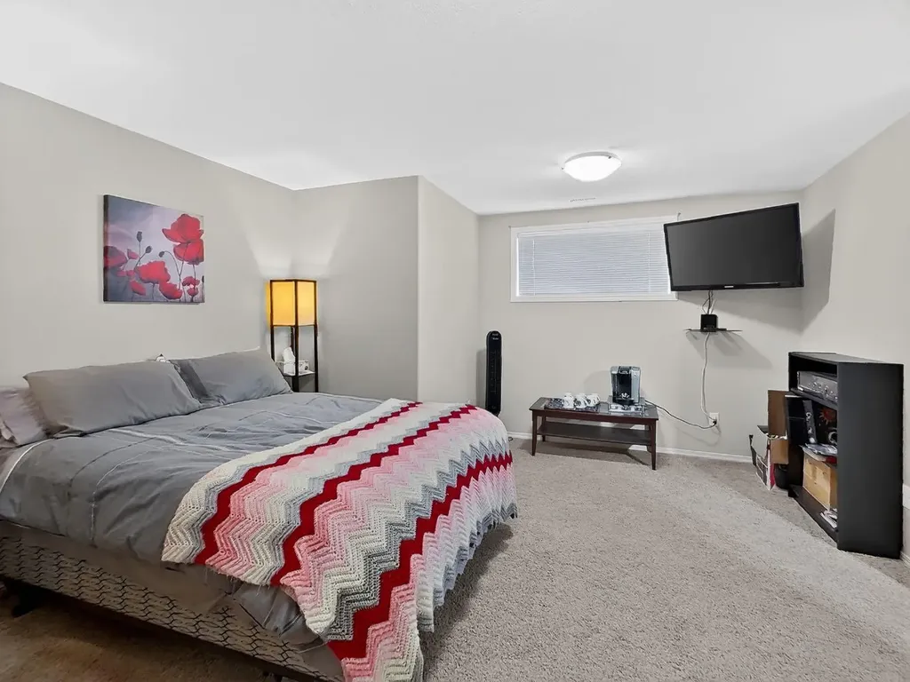 645 Silkstone Point W Lethbridge AB T1J 4C5