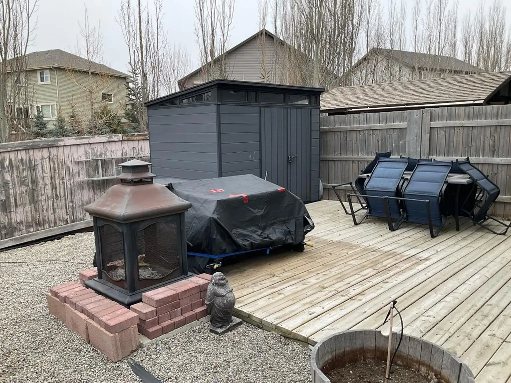 645 Silkstone Point W Lethbridge AB T1J 4C5