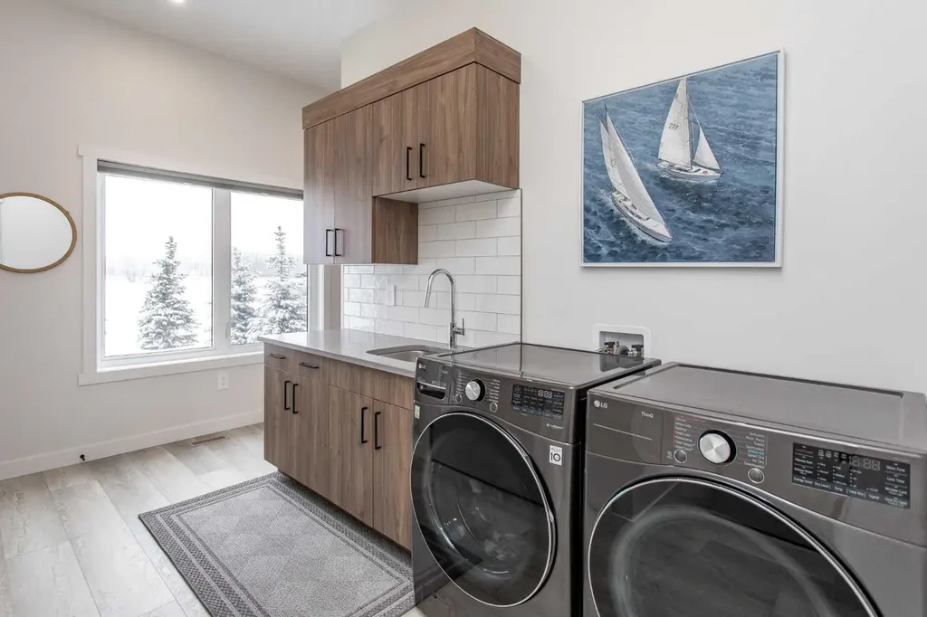 2 Twin Rose Court Jarvis Bay AB T4S 1R8