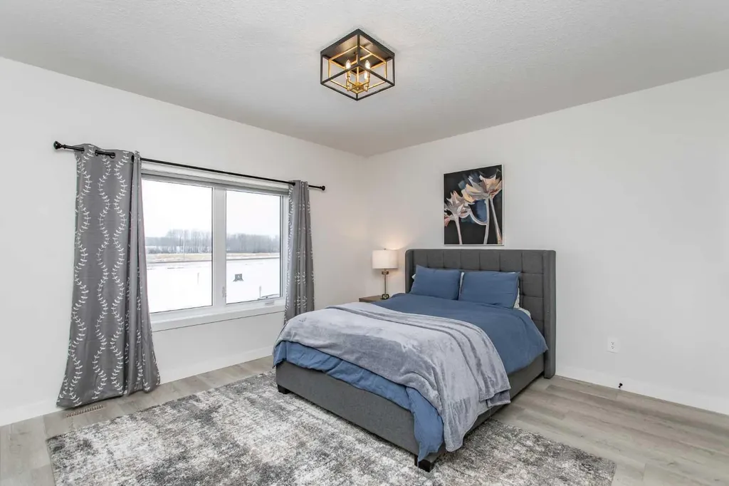 2 Twin Rose Court Jarvis Bay AB T4S 1R8