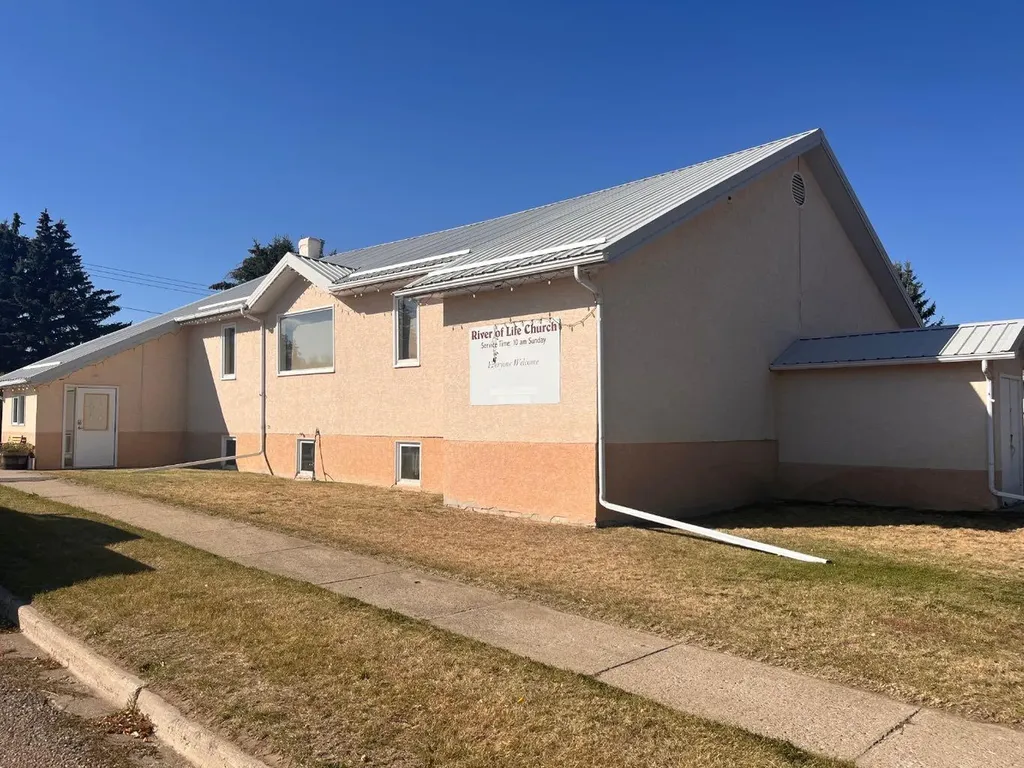 401 Main Street NW Milk River AB T0K 1M0