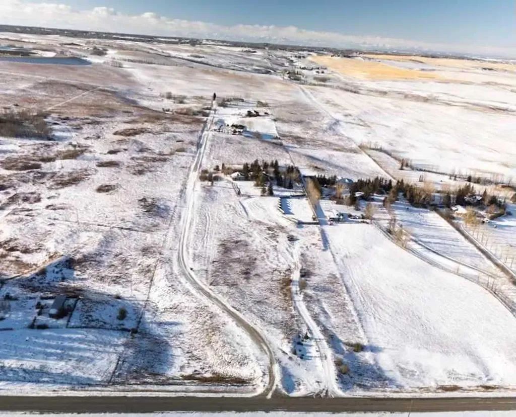 260235 Range Road 23 Rural Rocky View County AB T2P 4L4