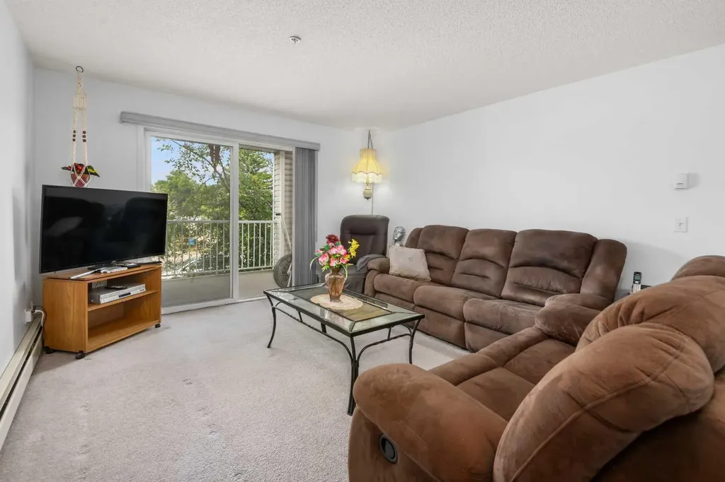 6224 17 Avenue SE Calgary AB T2A7X8