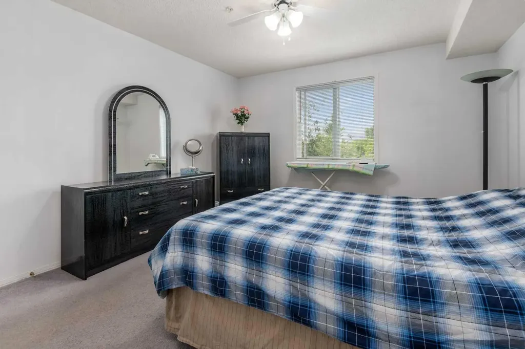 6224 17 Avenue SE Calgary AB T2A7X8