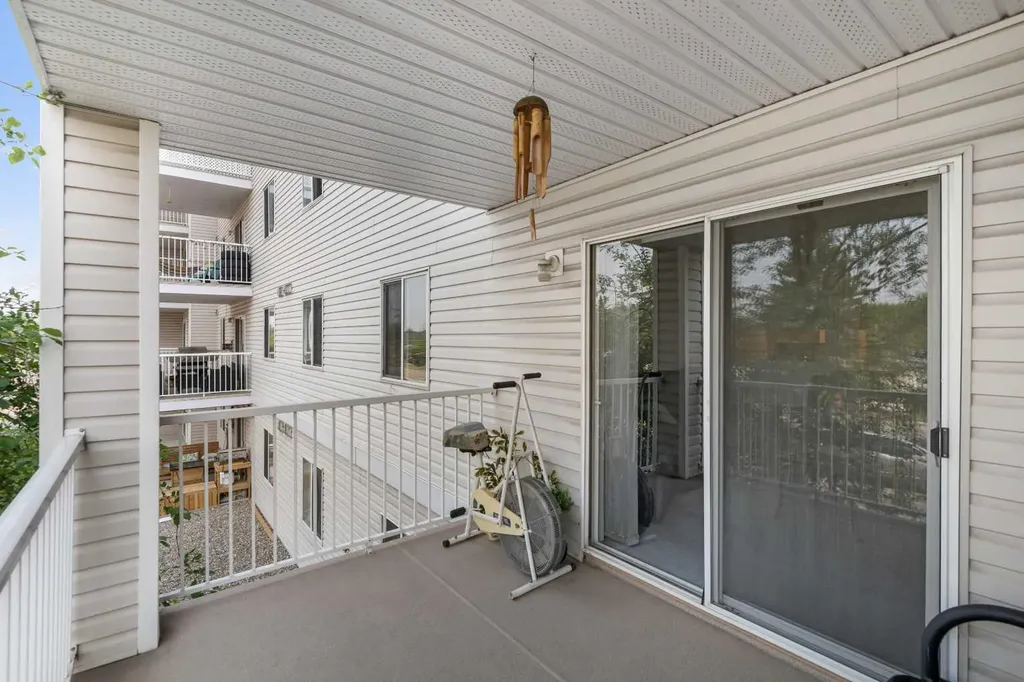 6224 17 Avenue SE Calgary AB T2A7X8