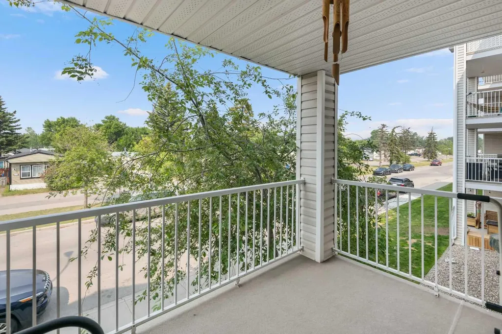6224 17 Avenue SE Calgary AB T2A7X8
