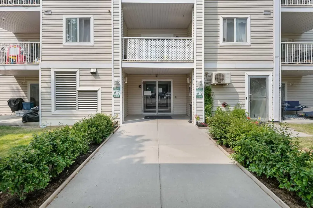 6224 17 Avenue SE Calgary AB T2A7X8
