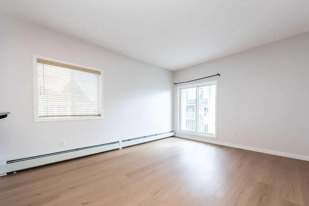 69 Country Village Manor NE Calgary AB T3K 0T1