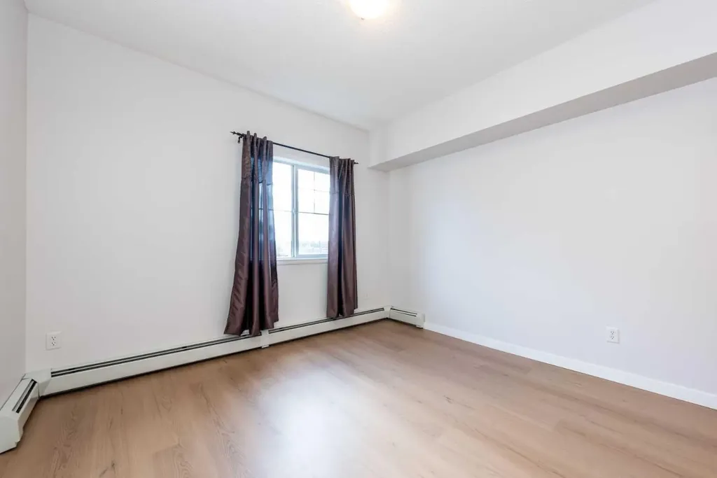 69 Country Village Manor NE Calgary AB T3K 0T1