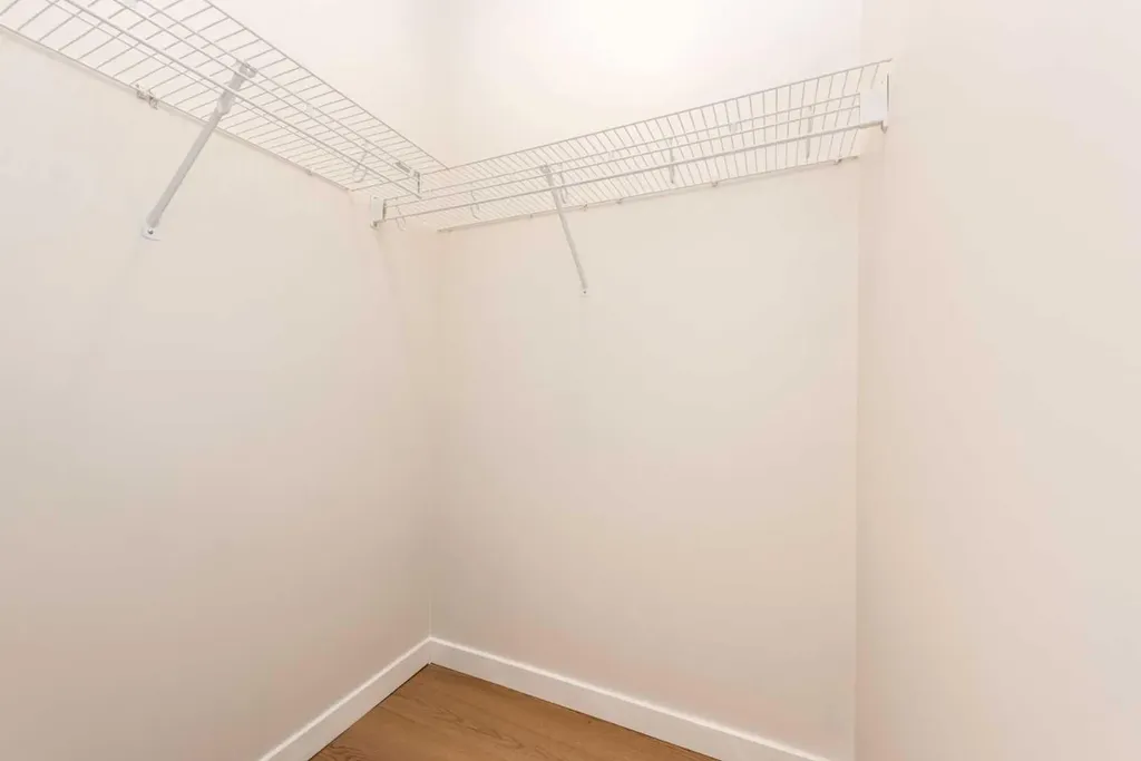 69 Country Village Manor NE Calgary AB T3K 0T1