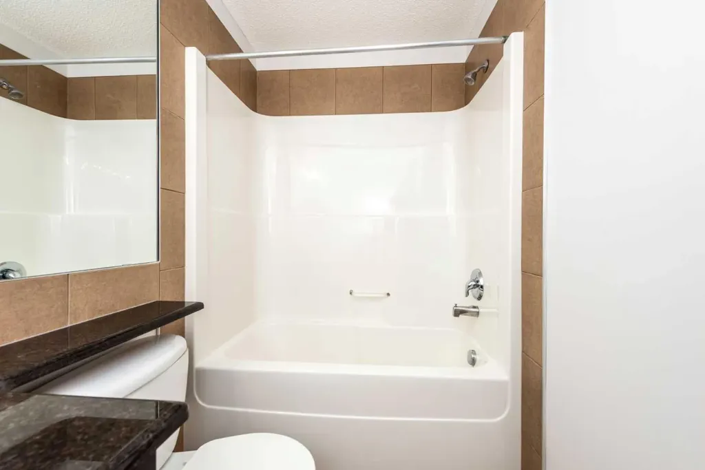 69 Country Village Manor NE Calgary AB T3K 0T1