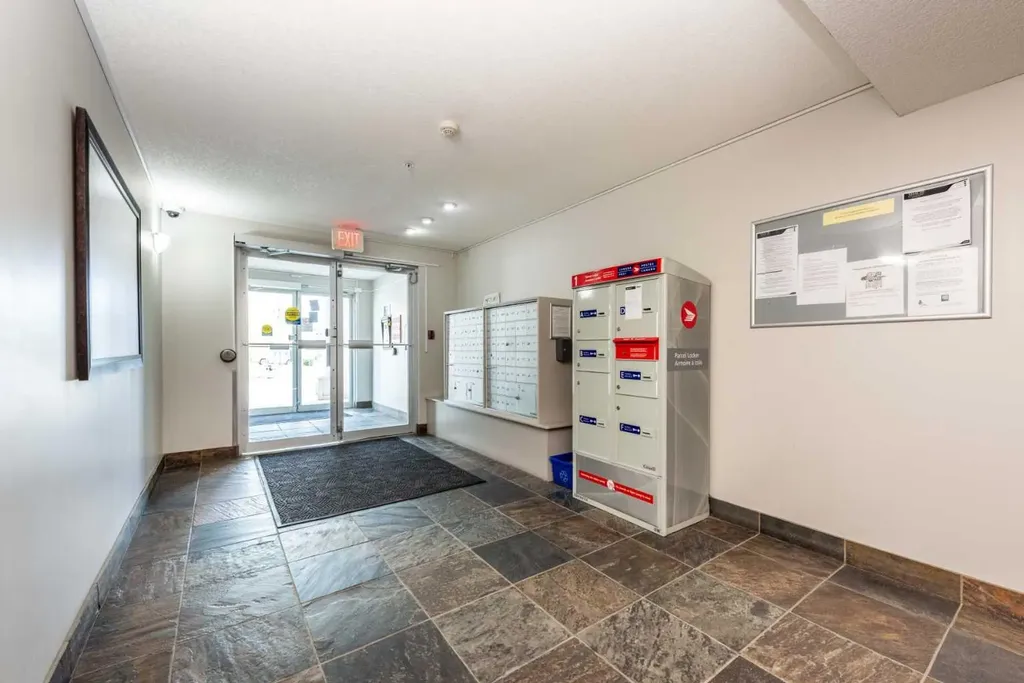 69 Country Village Manor NE Calgary AB T3K 0T1
