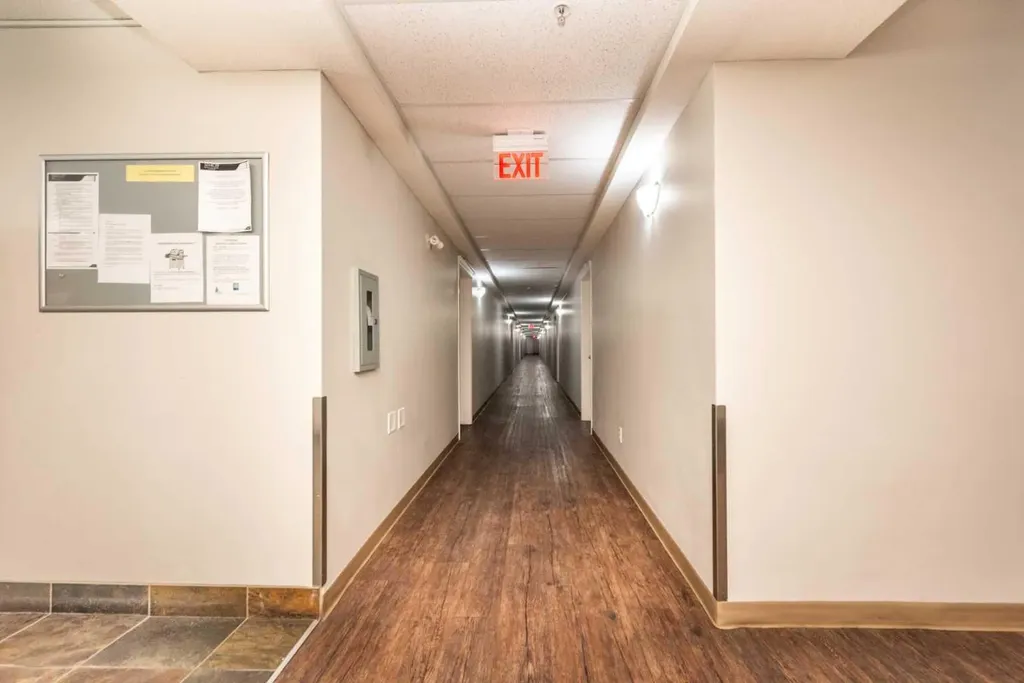 69 Country Village Manor NE Calgary AB T3K 0T1