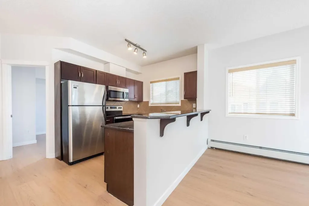 69 Country Village Manor NE Calgary AB T3K 0T1