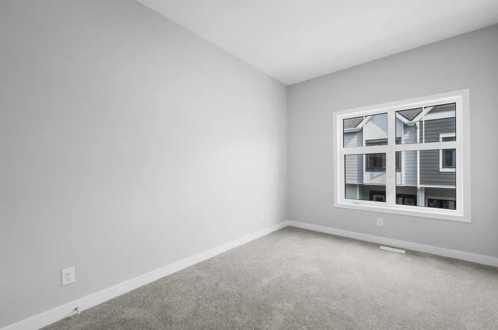 607 Mahogany Road SE Calgary AB T3M 3Y3