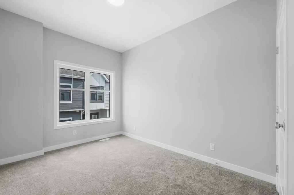 607 Mahogany Road SE Calgary AB T3M 3Y3