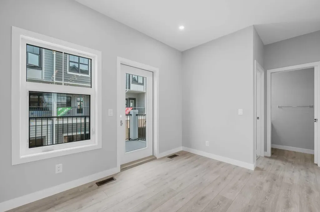 607 Mahogany Road SE Calgary AB T3M 3Y3