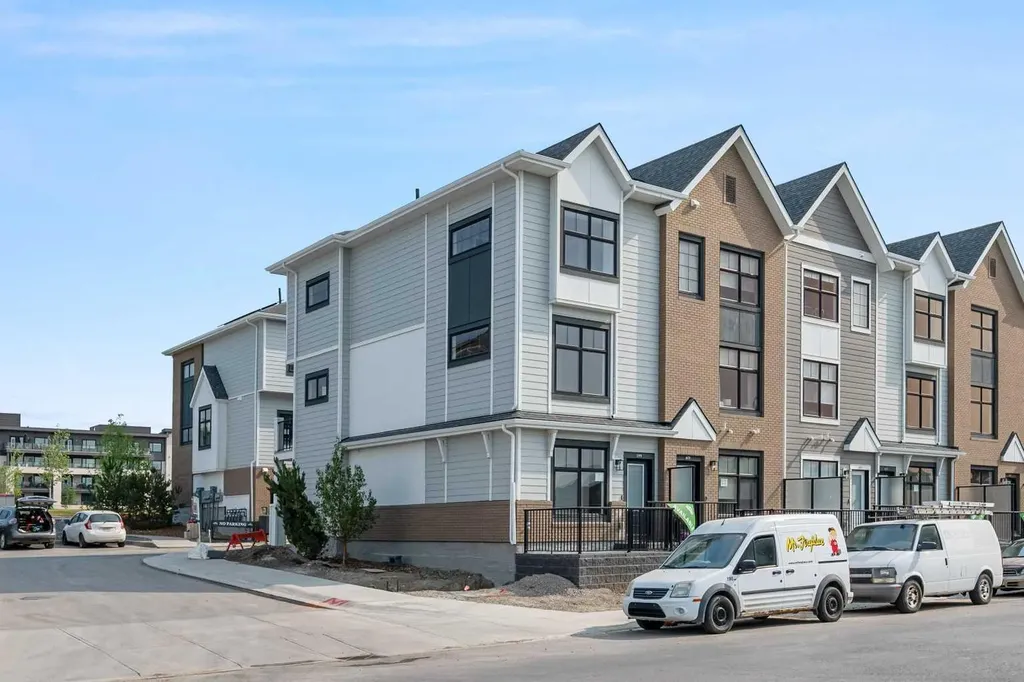 599 Mahogany Road SE Calgary AB T3M 3Y3