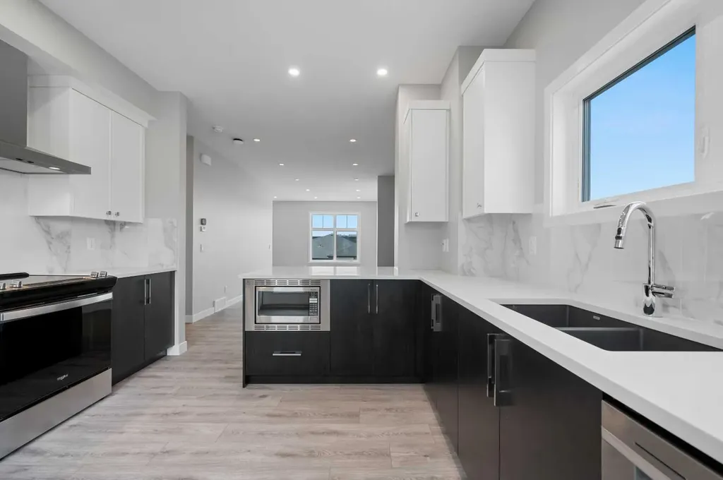 599 Mahogany Road SE Calgary AB T3M 3Y3
